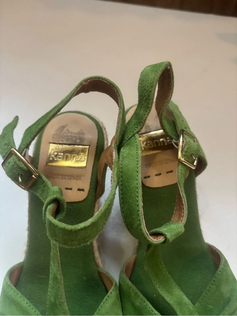 Kanna Anthropologie green suede wedge espadrille sandals 38